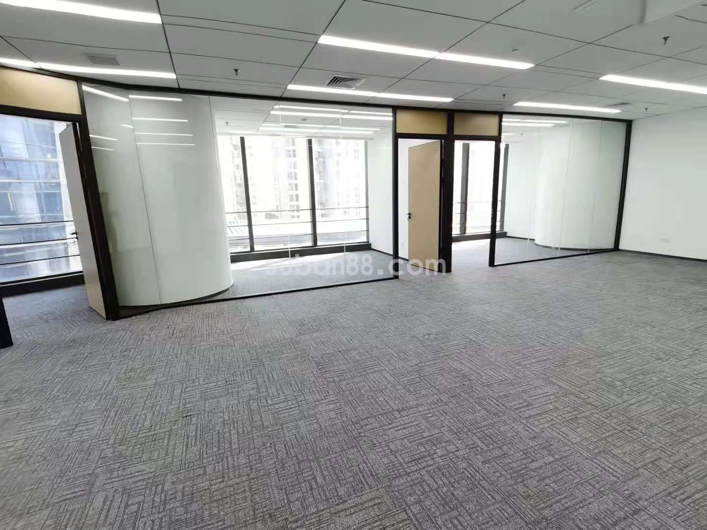 新区地标 精装带隔断 玉山路地铁口 随时看房-图3