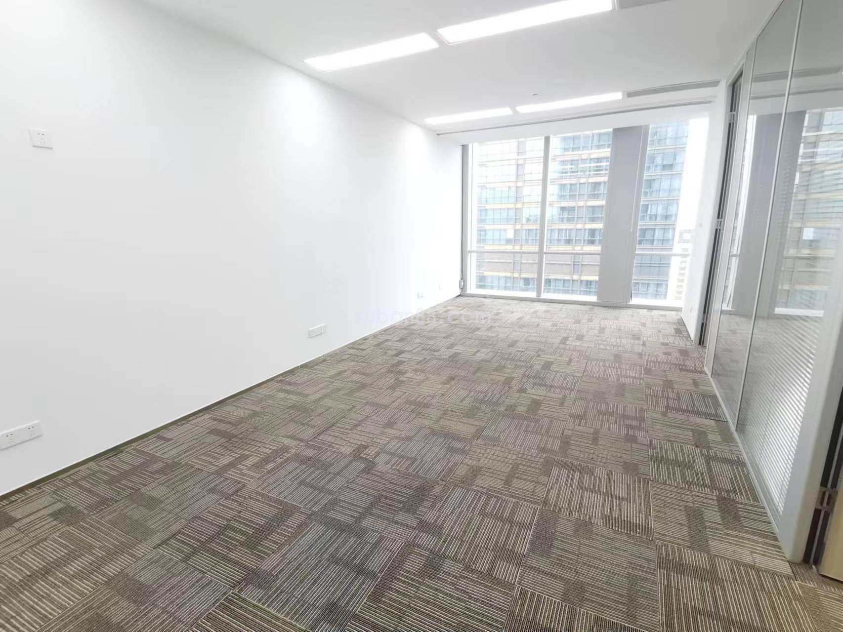 苏州市工业园区 金鸡湖边 甲级写字楼 精装出租 -图3