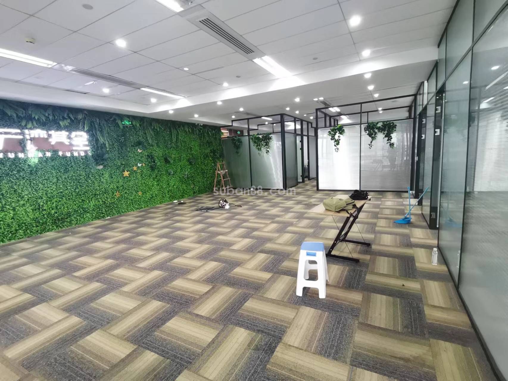 苏州市工业园区 甲级写字楼 精装带隔断-图2