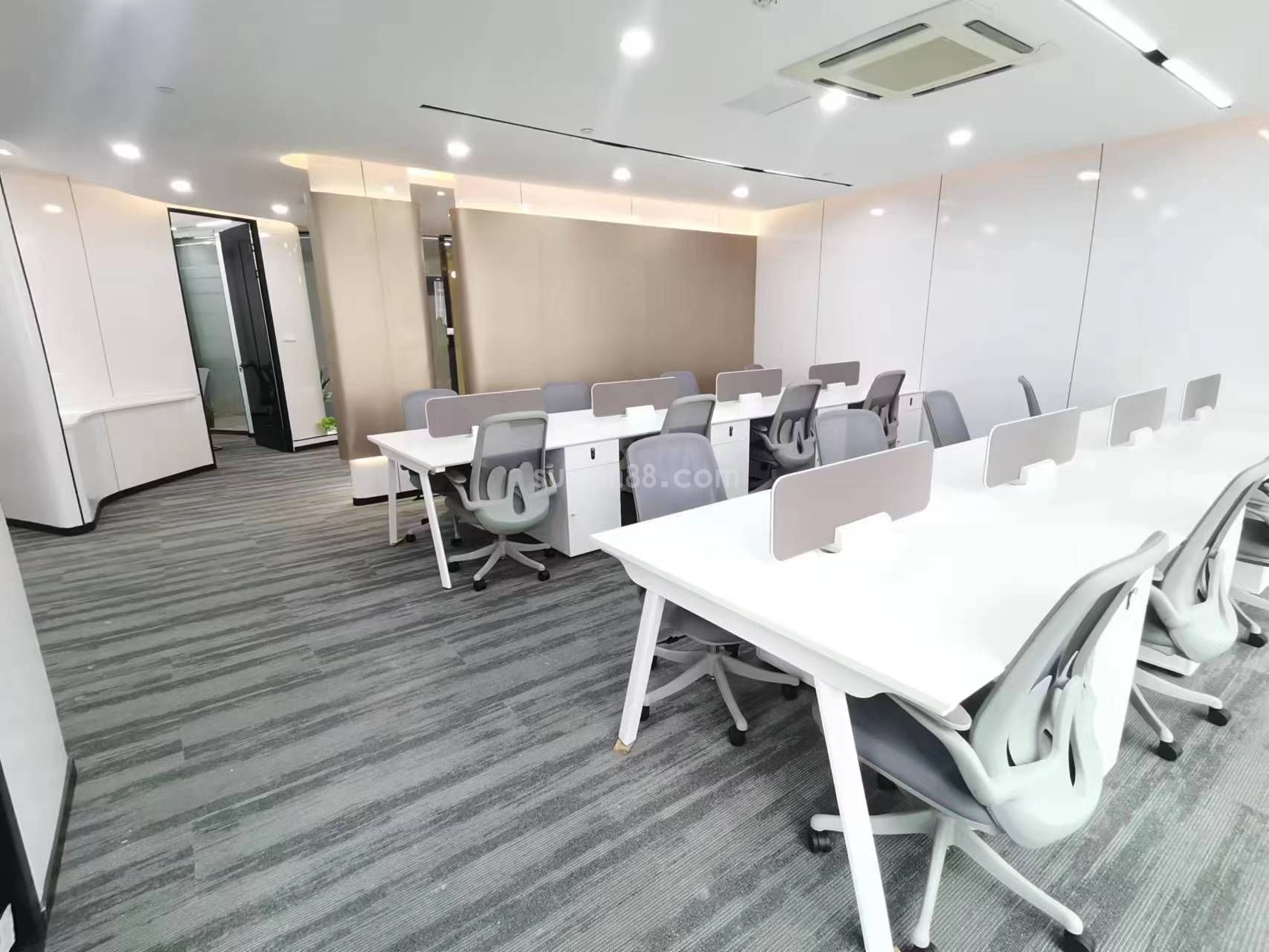 苏州市工业园区凤凰国际大厦甲级写字楼豪装招租-图2