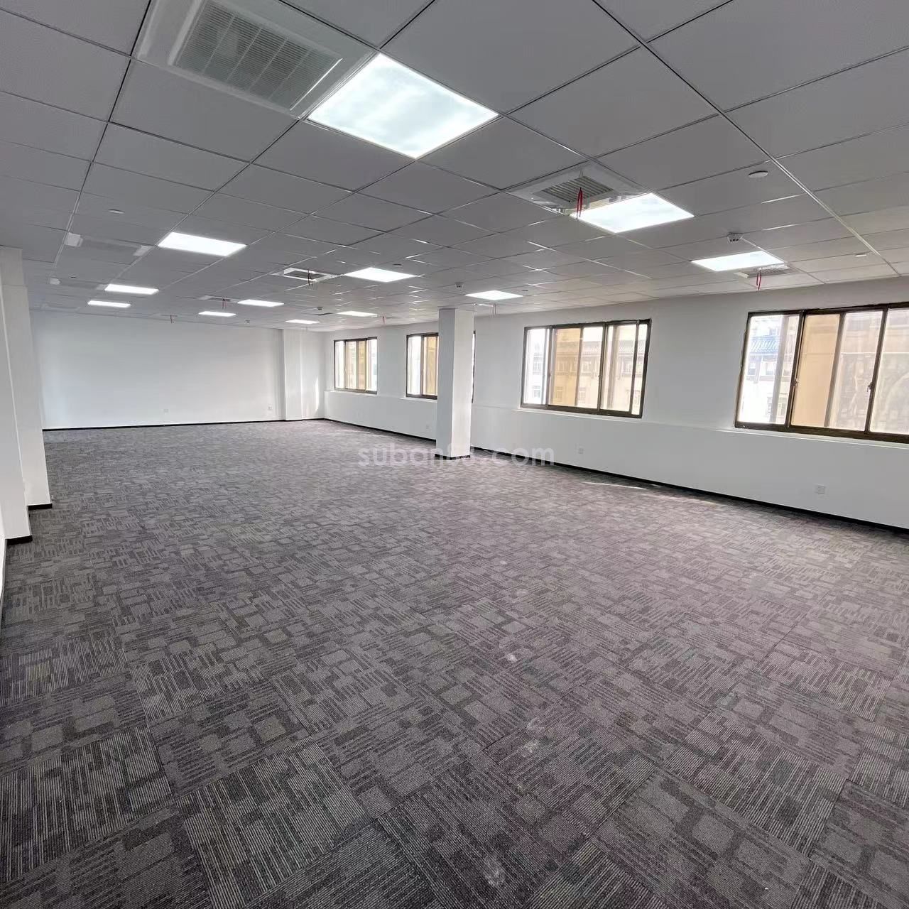 苏州市姑苏区晶耀大厦精装招租-图1